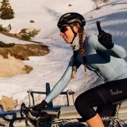 Isadore Women´s Alternative Winter Jersey, Tourmaline 8 Isadore Women´s Alternative Winter Jersey, Tourmaline -Cykeltøj til kvinder Salg Isadore Womens Alternative Winter J 1640208207 03