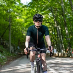 Isadore Women´s Woolight Jersey, Jet Black 9 Isadore Women´s Woolight Jersey, Jet Black -Cykeltøj til kvinder Salg Isadore Womens Woolight Jersey Jet 1622193016 02